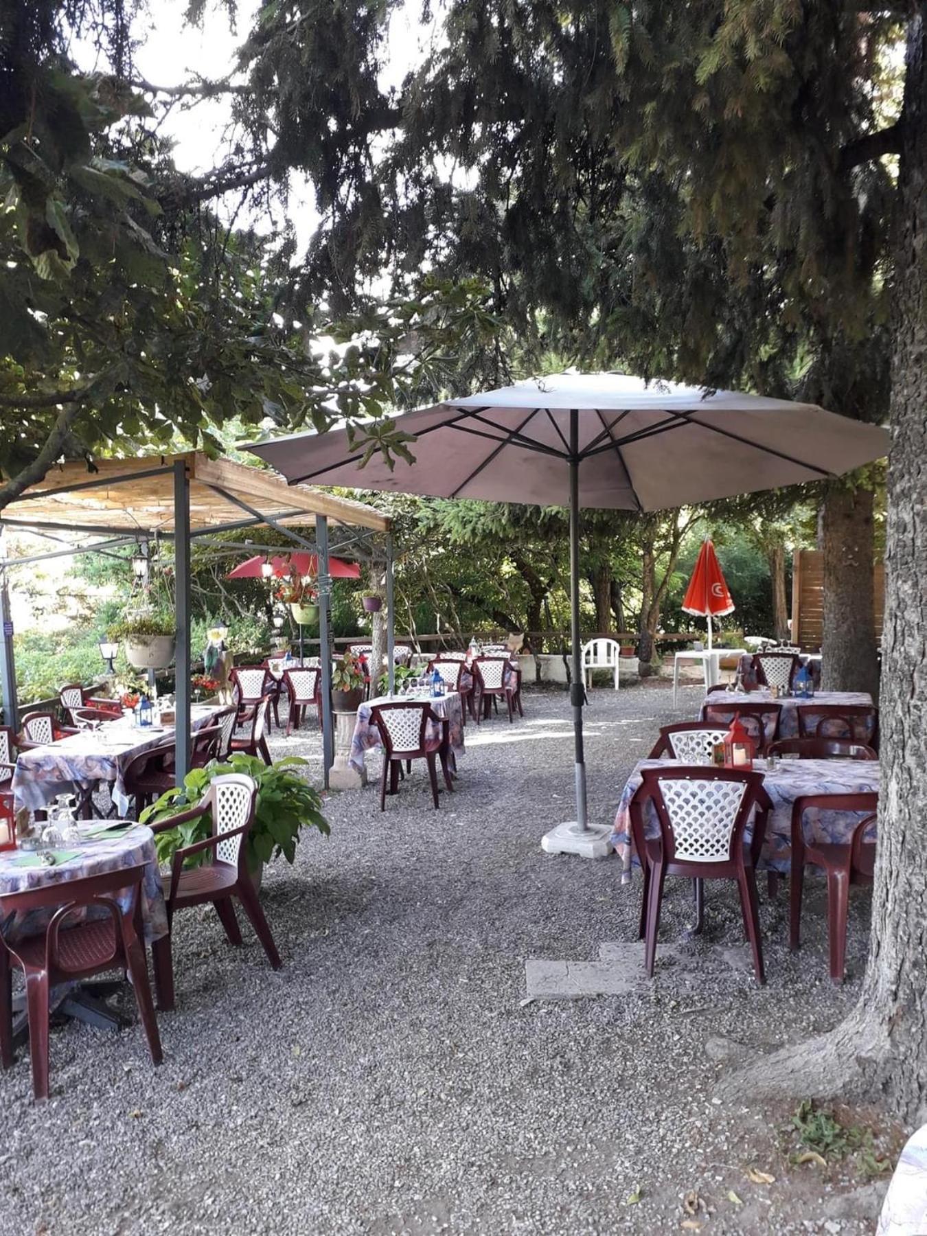 Les Sources De Manon Hotell Saint-André-les-Alpes Exteriör bild